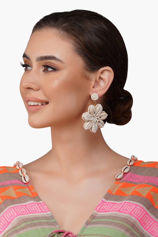 Floral Shells Beaded Earrings - Image 3