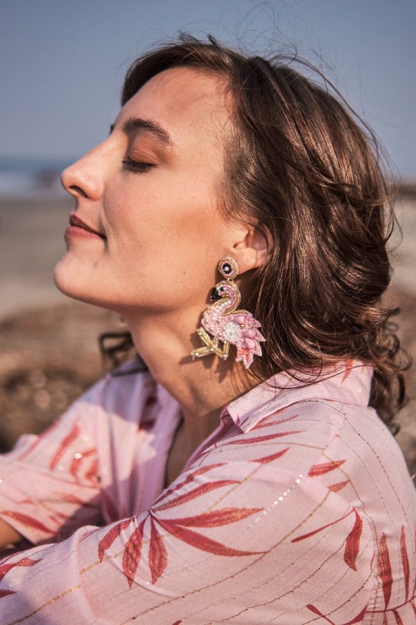 Flamingo Beaded Earrings - Image 4
